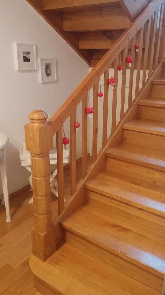 Ograjni zaključek lesenih stopnic