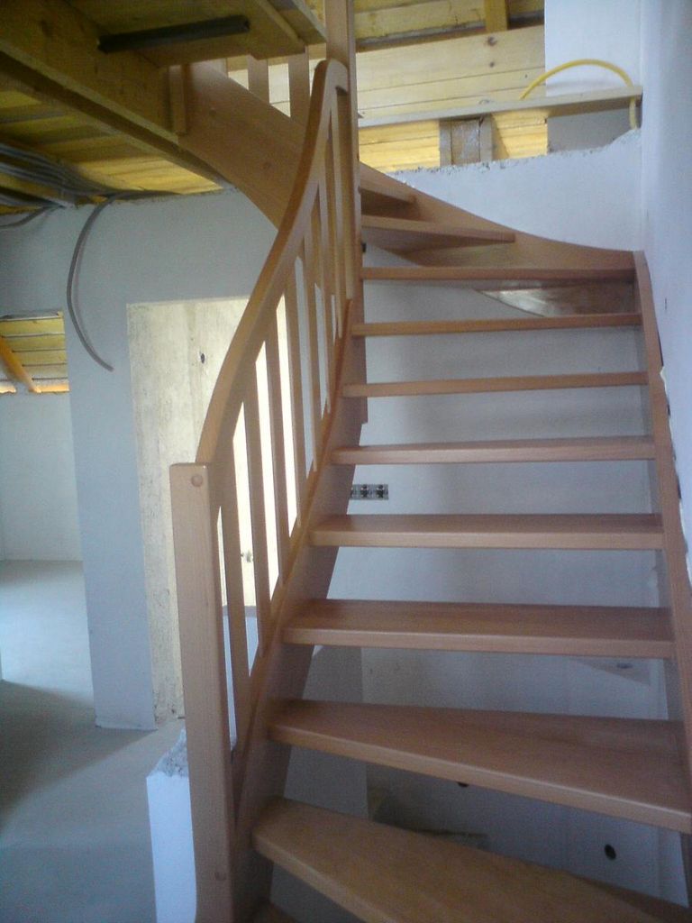Lesene stopnice za mansardo